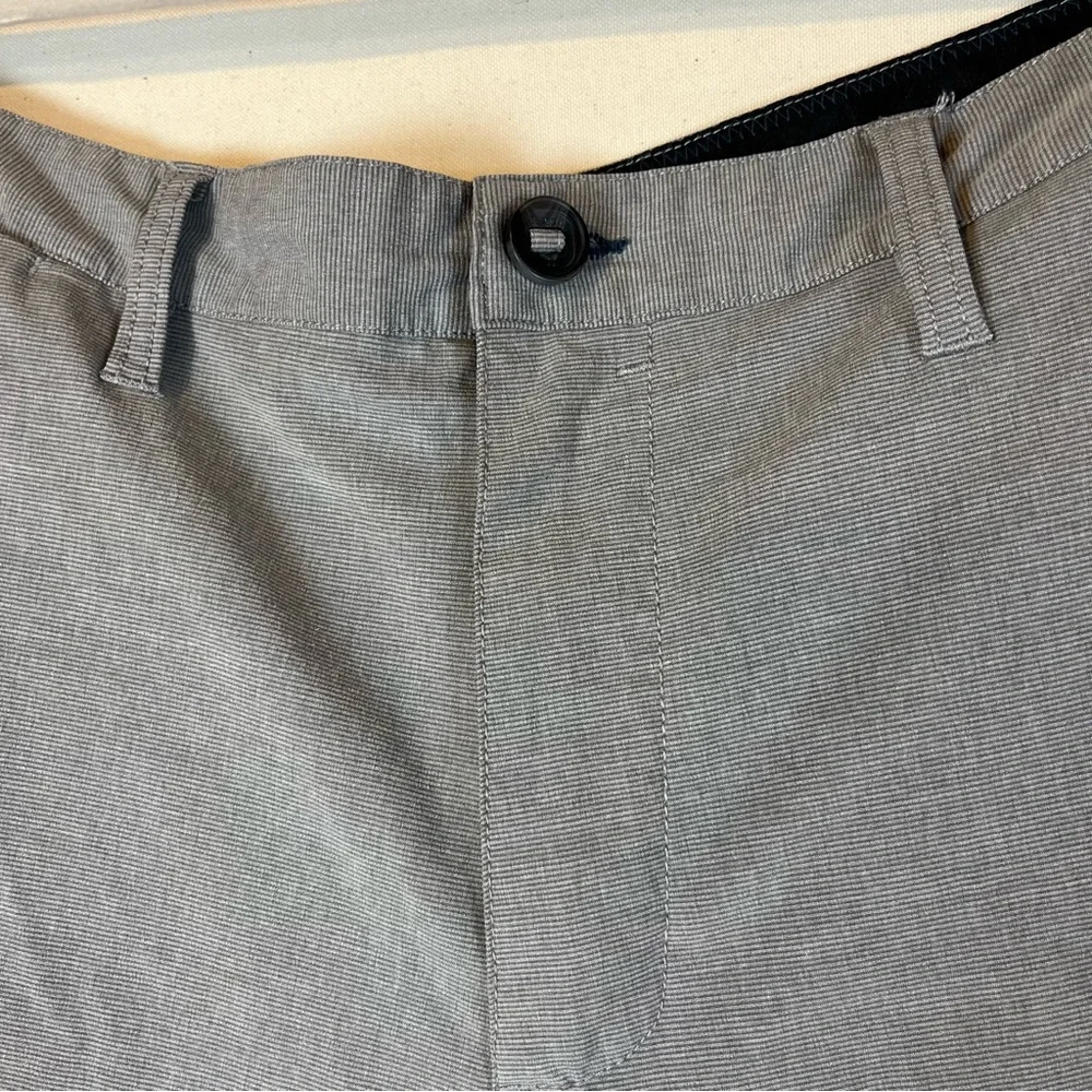 Billabong Gray Flat Front Men's‎ Shorts